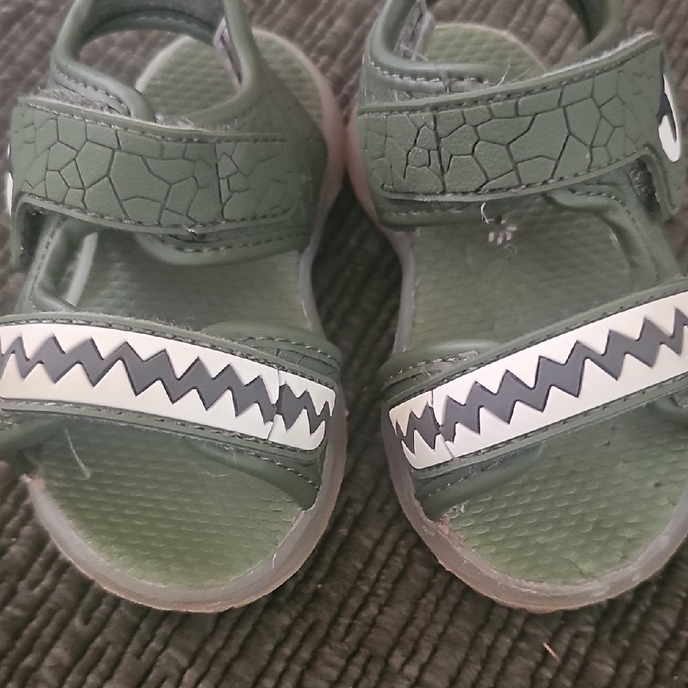 Lands' End (light up ) Olive Green Dinosaur Velcro Kids Sandals